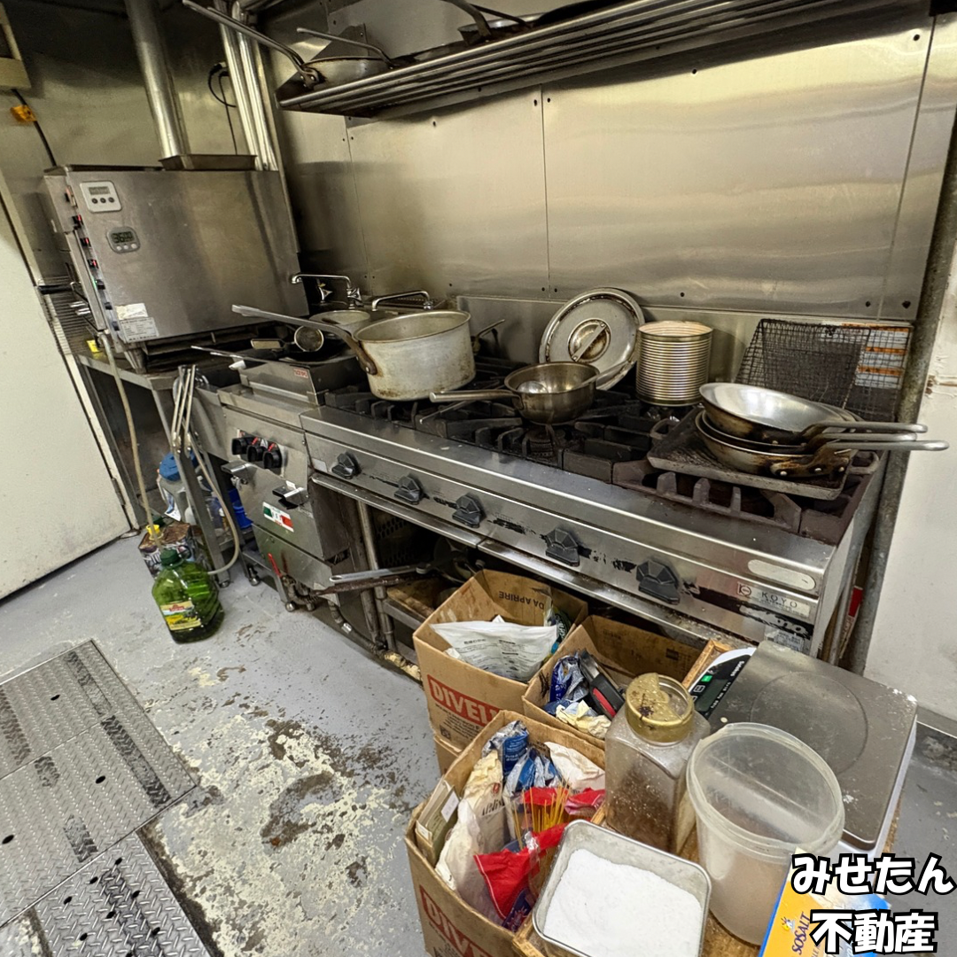 【譲渡代0円・ダムウェーター残置】阪急園田駅2分！1・2階路面の重飲食居抜き店舗（約34坪）