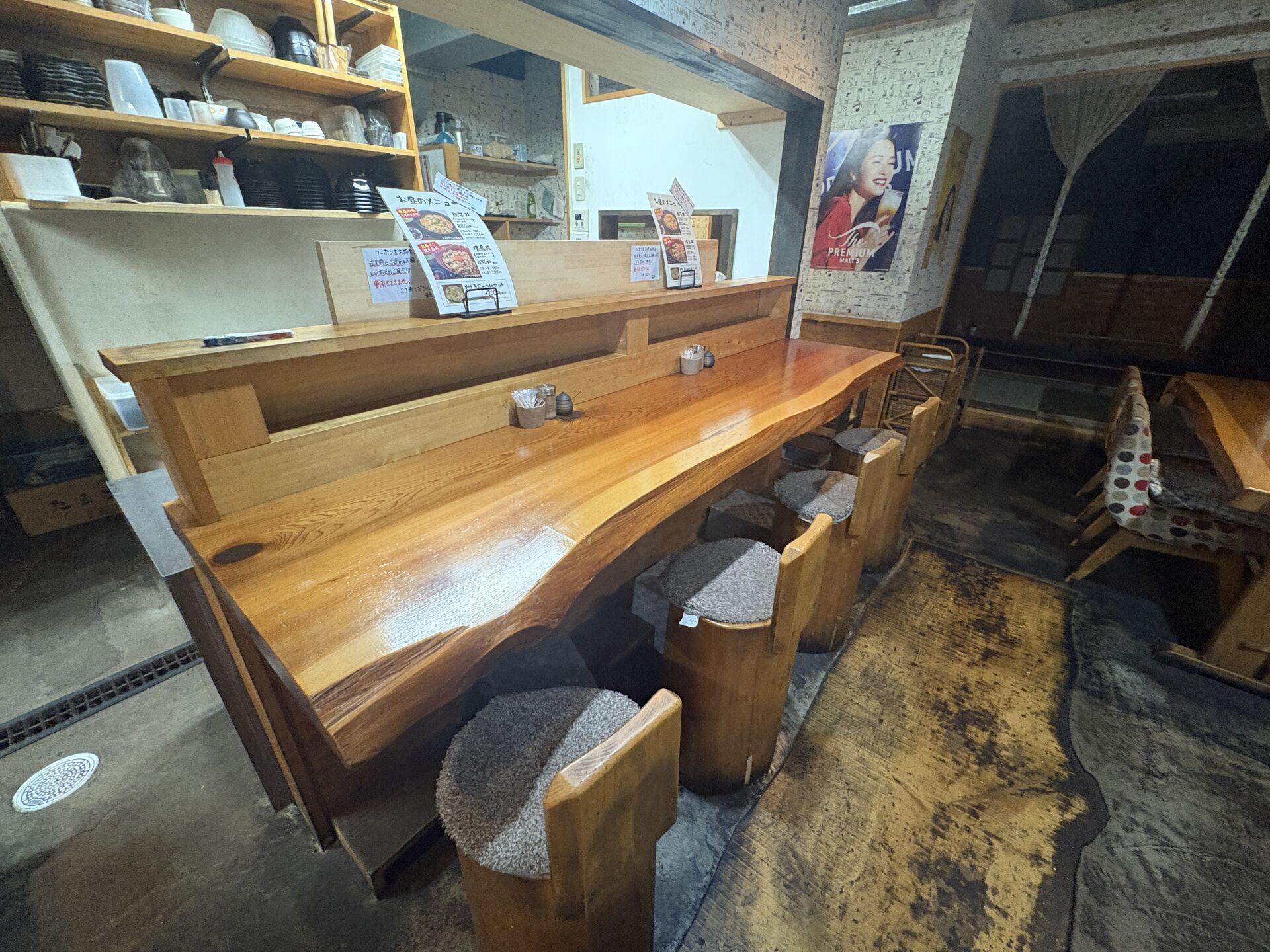 【非公開居抜き物件】元町エリア｜駅徒歩２分｜１階路面店｜重飲食店居抜き物件